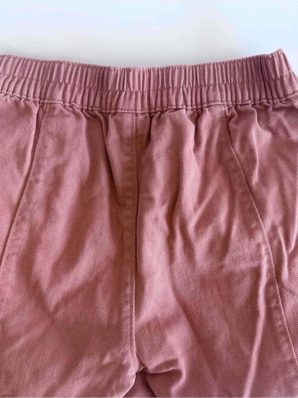 Hanna Andersson Kids Relaxed Pull-On Twill Barrel Pants in Rose Dawn